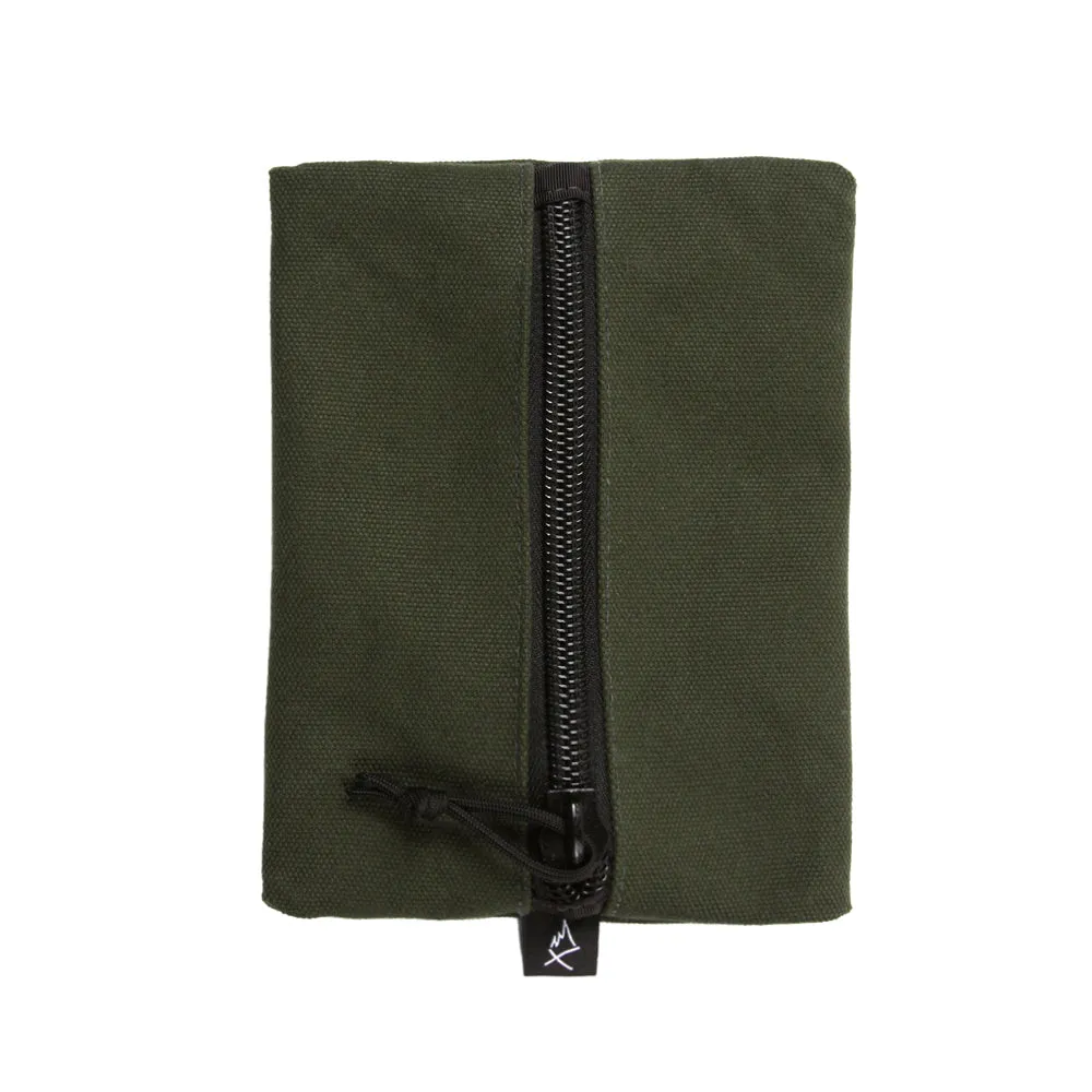 Center Zip Pouch